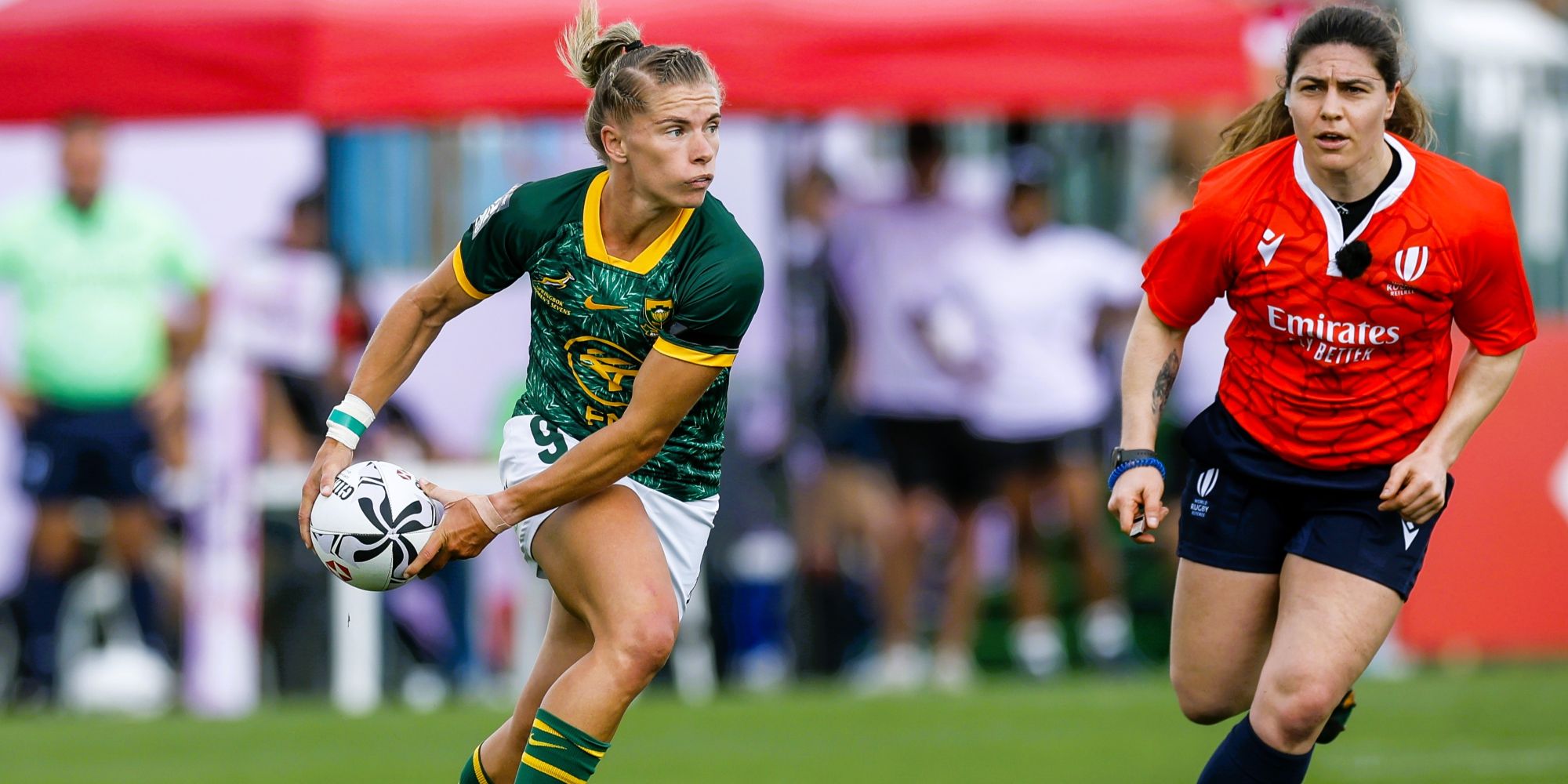 Nadine Roos on the attack.